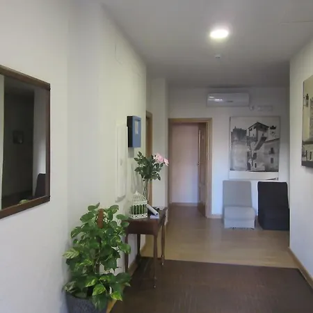 Hernan Cortes 2* Caces