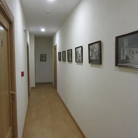 Hernan Cortes 2* Caces