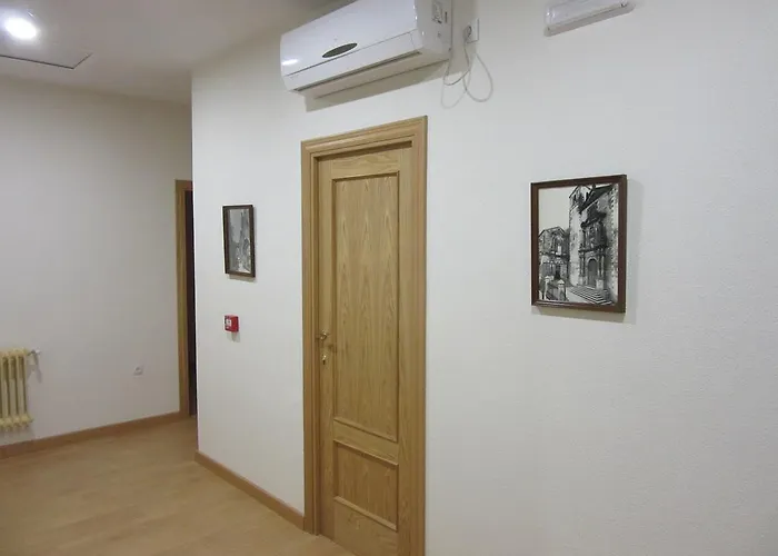 Pensión Hernan Cortes Caces