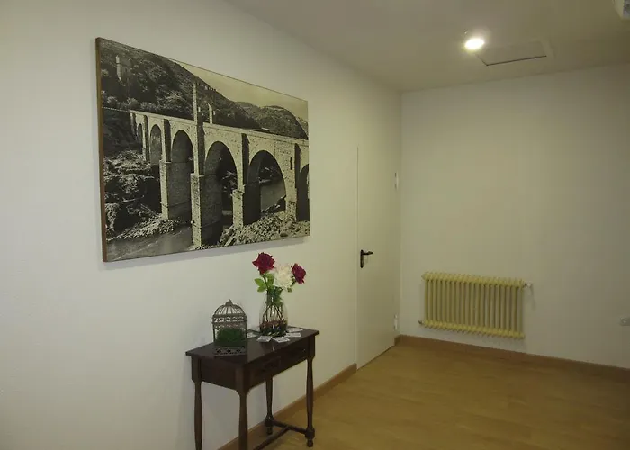 Hernan Cortes Гостевой дом Касерес