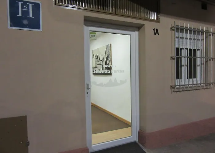 Hernan Cortes Pensión 2*